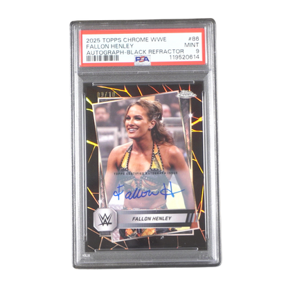 Fallon Henley 09/10 PSA 9 On Card Autograph - 2025 Topps WWE Chrome® (Graded Card) Kommissionsware